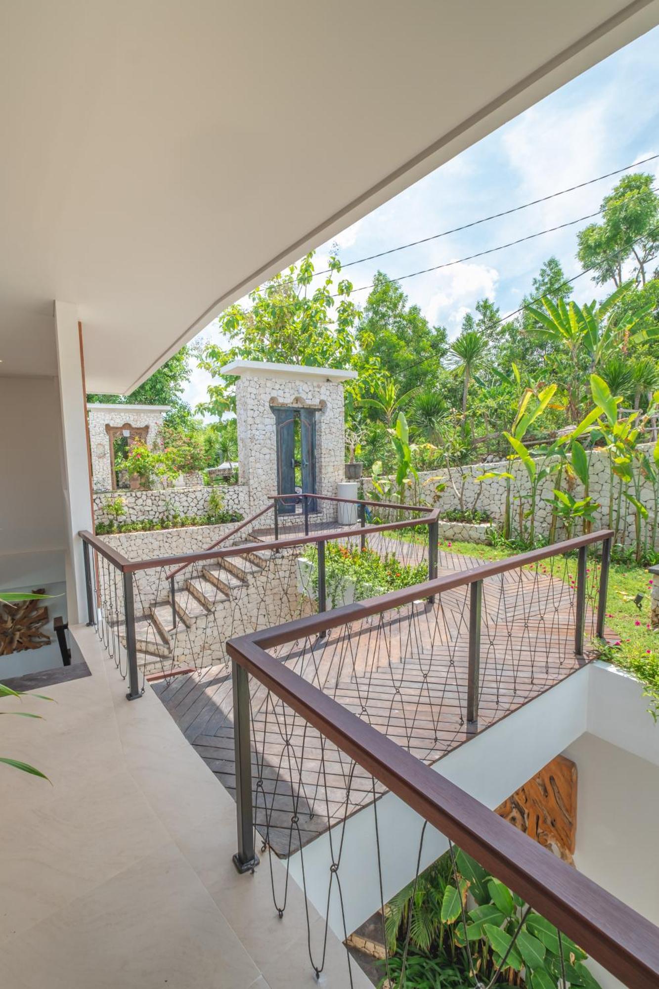 Villa Kaliente Toyapakeh Exterior foto